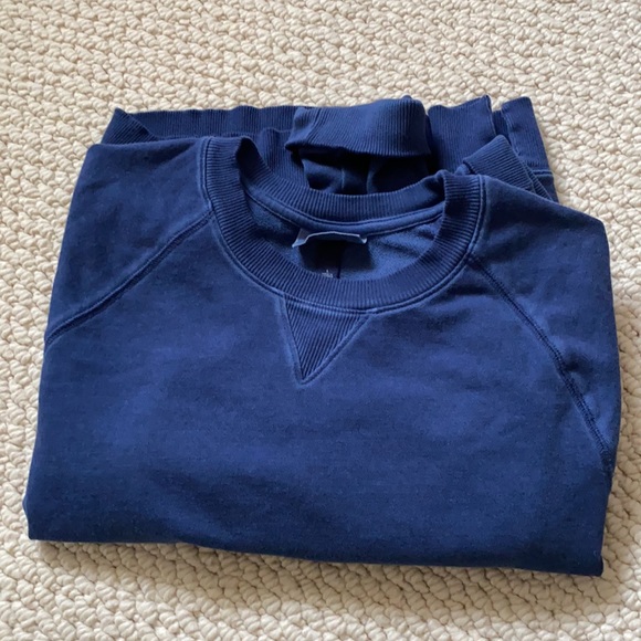 Sweatshirt - Picture 3 of 3